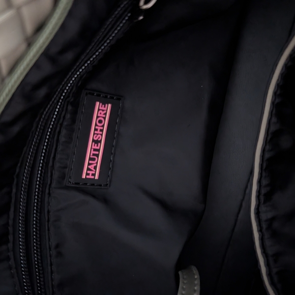 HAUTE SHORE Woven Sage Green Tote And Dust Bag - Picture 7 of 8